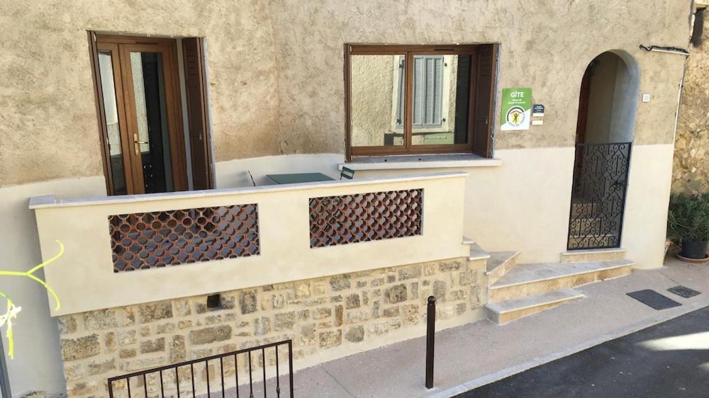 Le Colostre T2 Saint-Martin-de-Bromes Bagian luar foto
